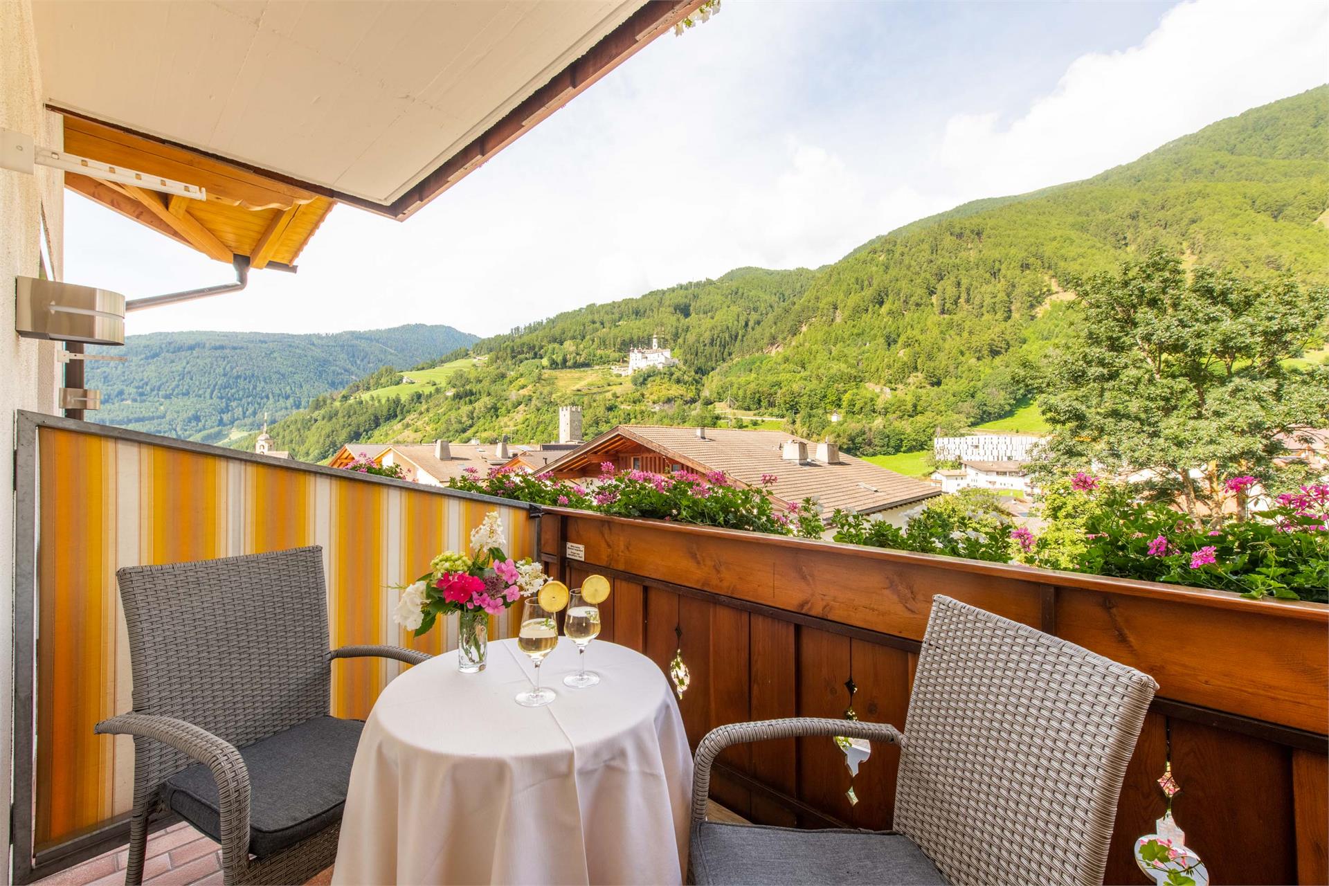 Garni Appartements Almrausch Mals 11 suedtirol.info