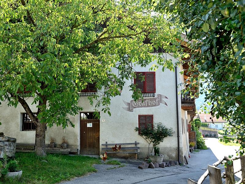 Grafhof Natz-Schabs 19 suedtirol.info