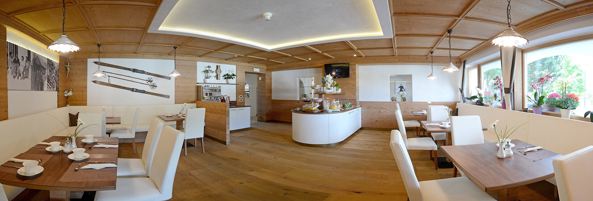 Breakfast room