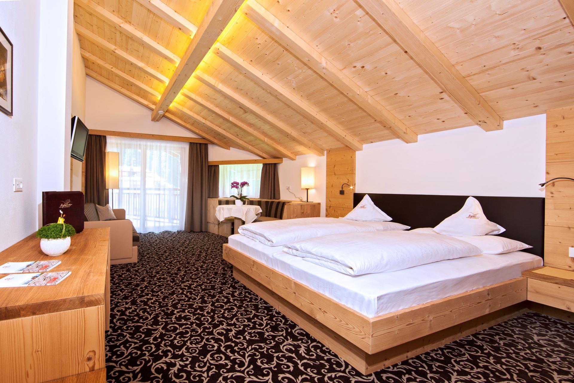 Garni-Hotel Aghel Suites & Apartments Sëlva/Selva 10 suedtirol.info