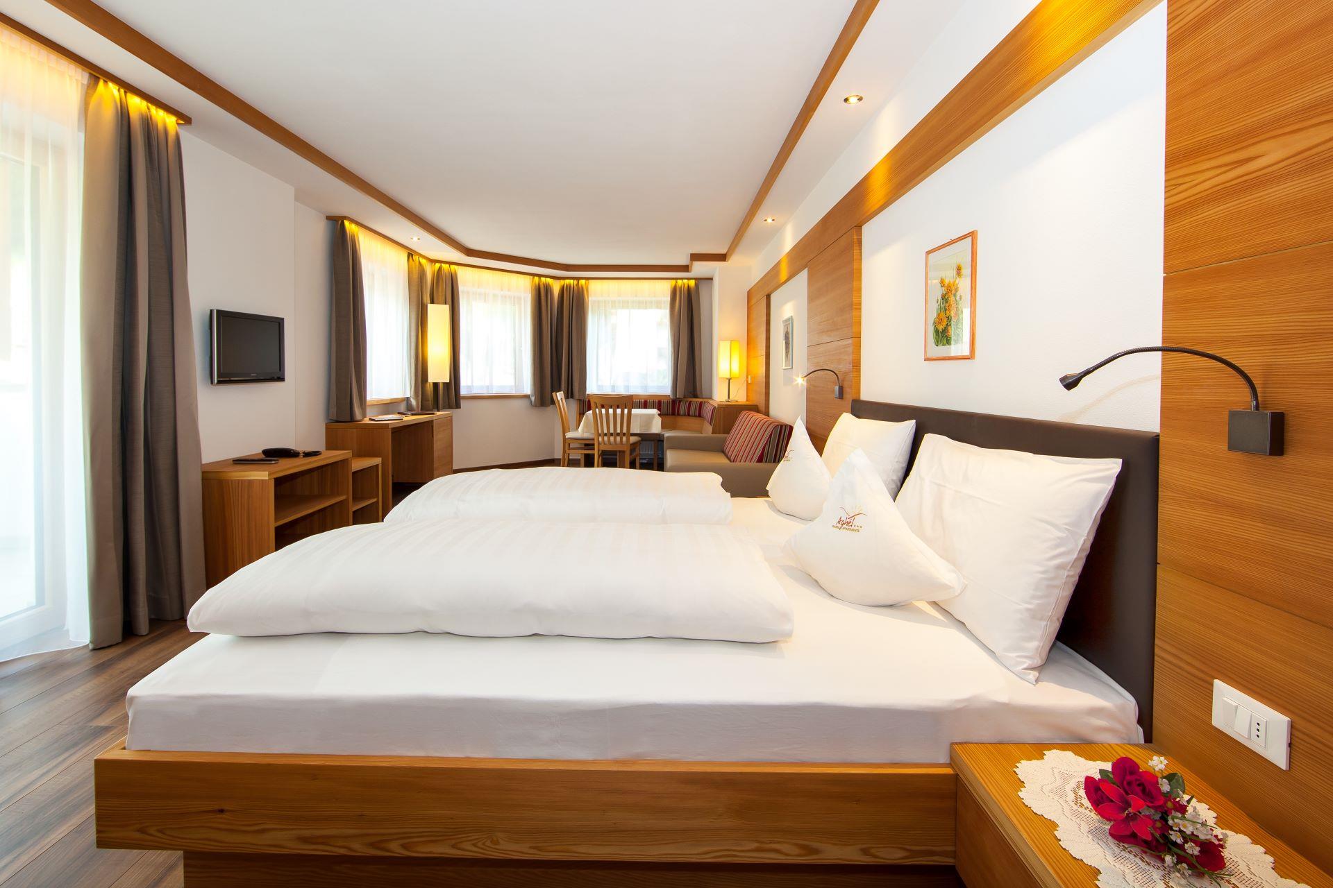 Garni-Hotel Aghel Suites & Apartments Sëlva/Selva 11 suedtirol.info
