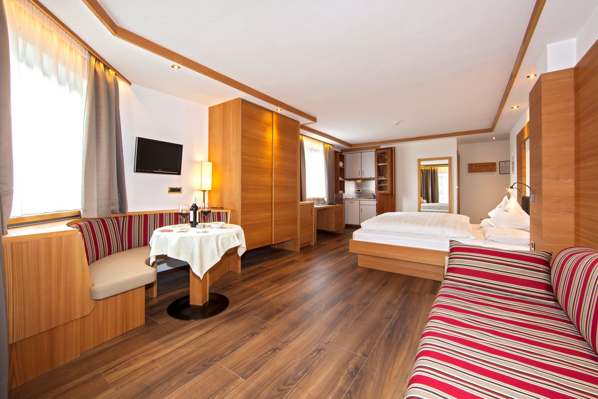 Garni-Hotel Aghel Suites & Apartments Sëlva/Selva 16 suedtirol.info