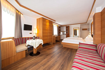 Garni-Hotel Aghel Suites & Apartments Selva 16 suedtirol.info