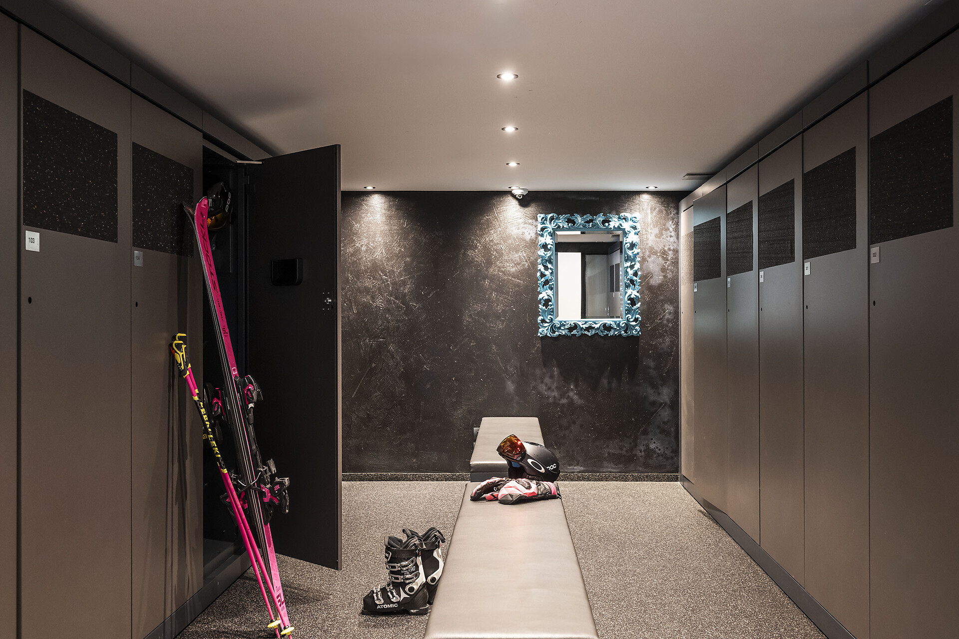 ski room