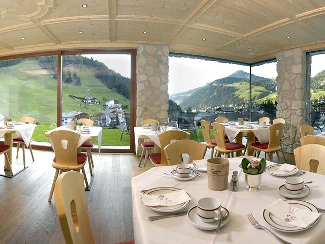Garni La Tambra Sëlva/Selva 5 suedtirol.info