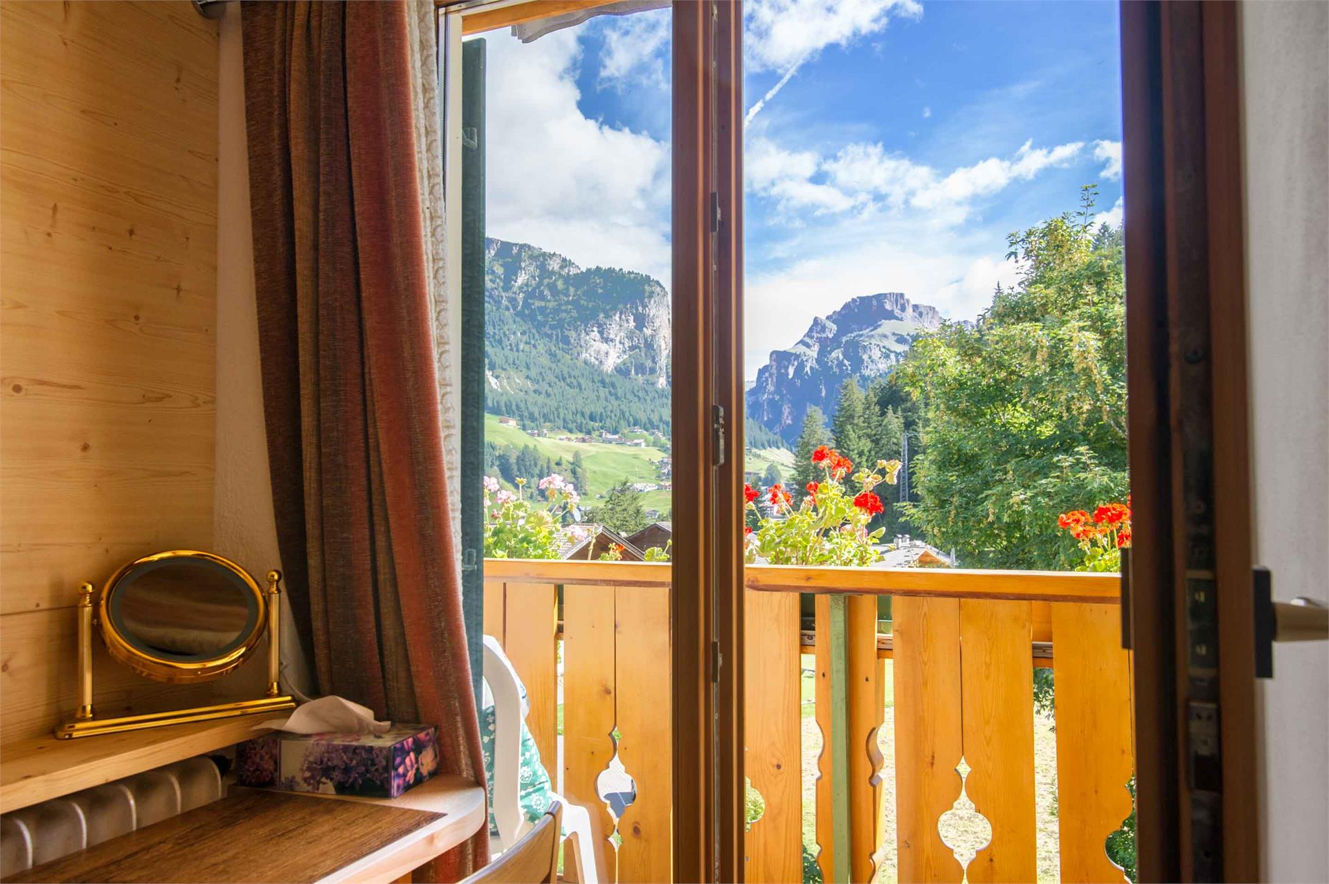 Garni Villa Insam Wolkenstein 15 suedtirol.info