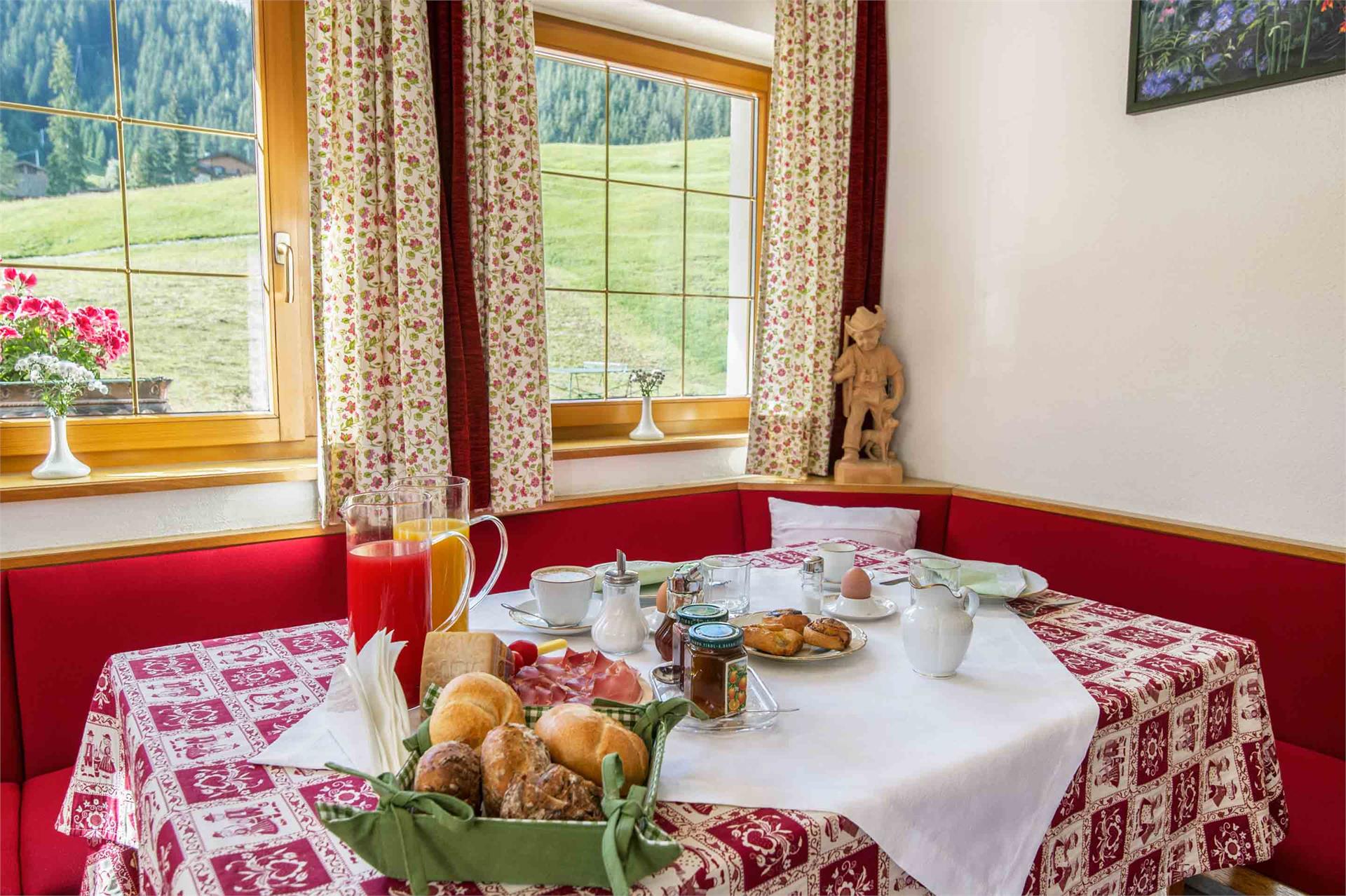Garni Villa Insam Wolkenstein 10 suedtirol.info