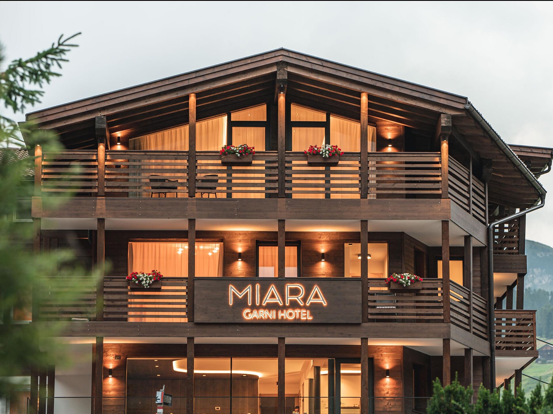 Garni-Hotel Miara – Your Dolomites Home - Regione dolomitica Val Gardena - #1 - suedtirol.info
