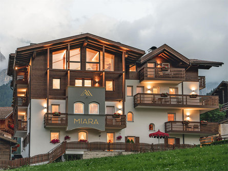 Garni-Hotel Miara  –  Your Dolomites Home Wolkenstein 1 suedtirol.info