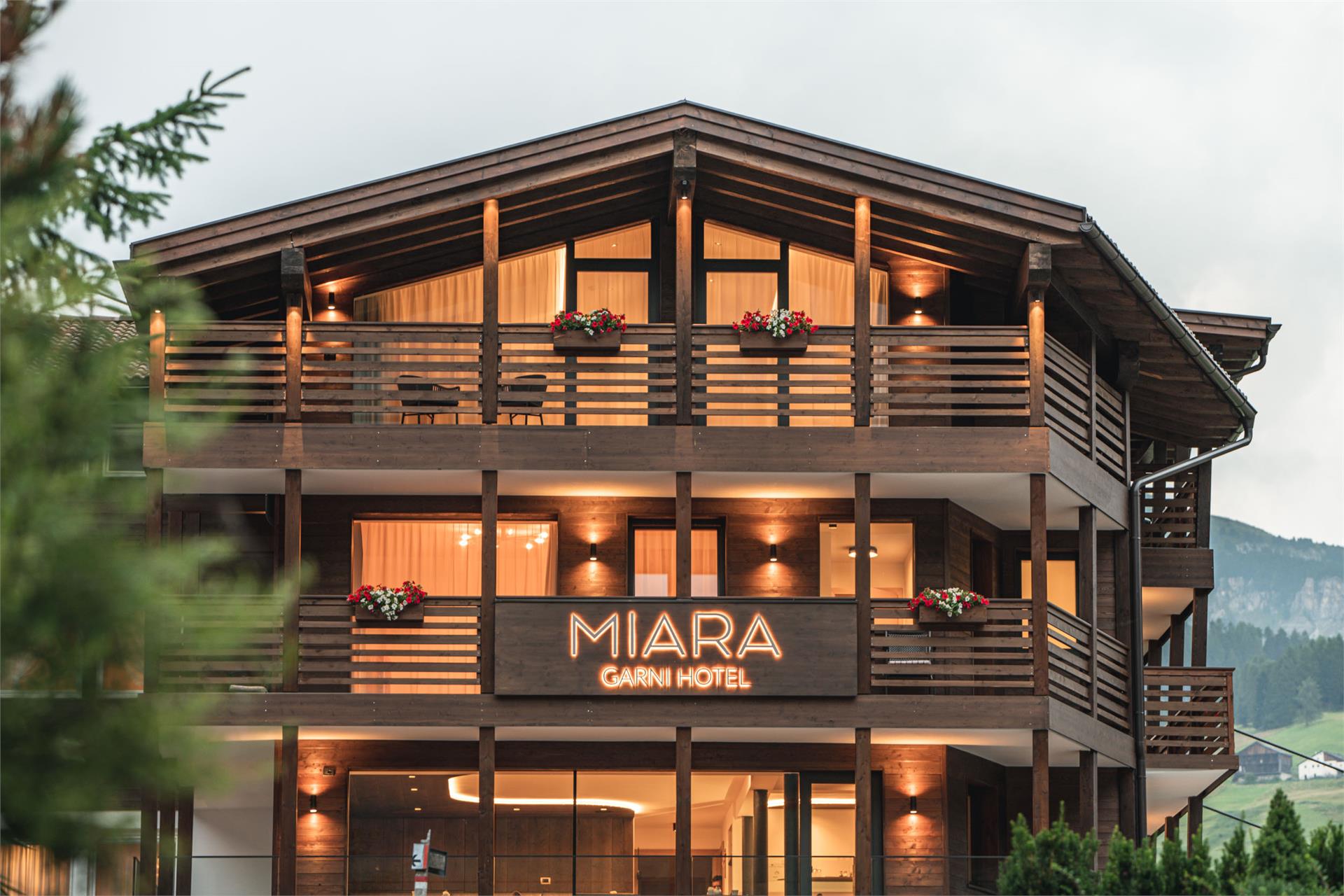 Garni-Hotel Miara  –  Your Dolomites Home Wolkenstein 2 suedtirol.info