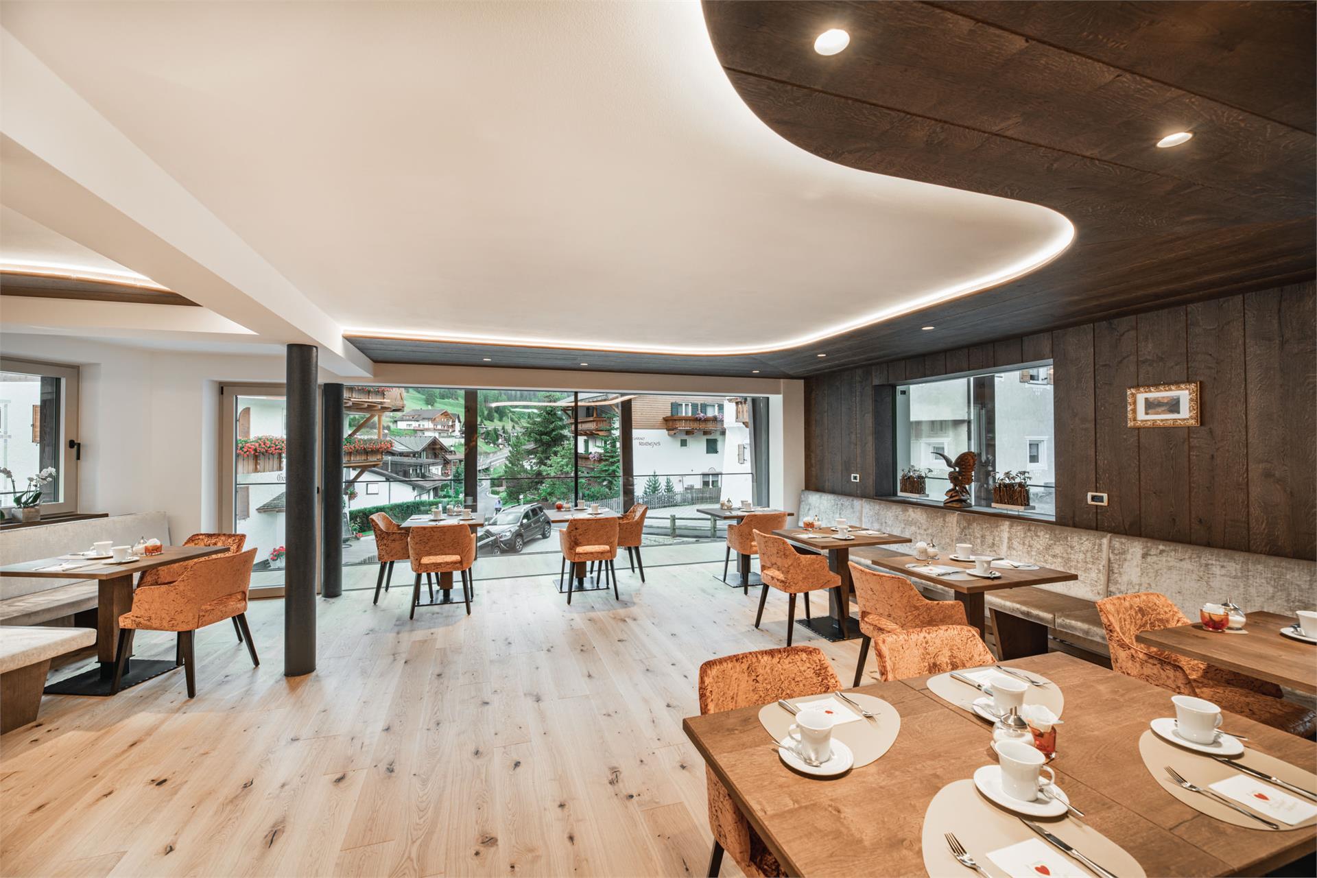 Garni-Hotel Miara  –  Your Dolomites Home Wolkenstein 4 suedtirol.info