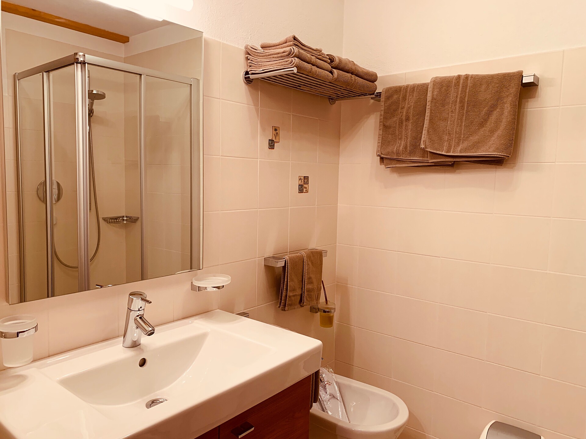 bathroom from the apartment Krokus II