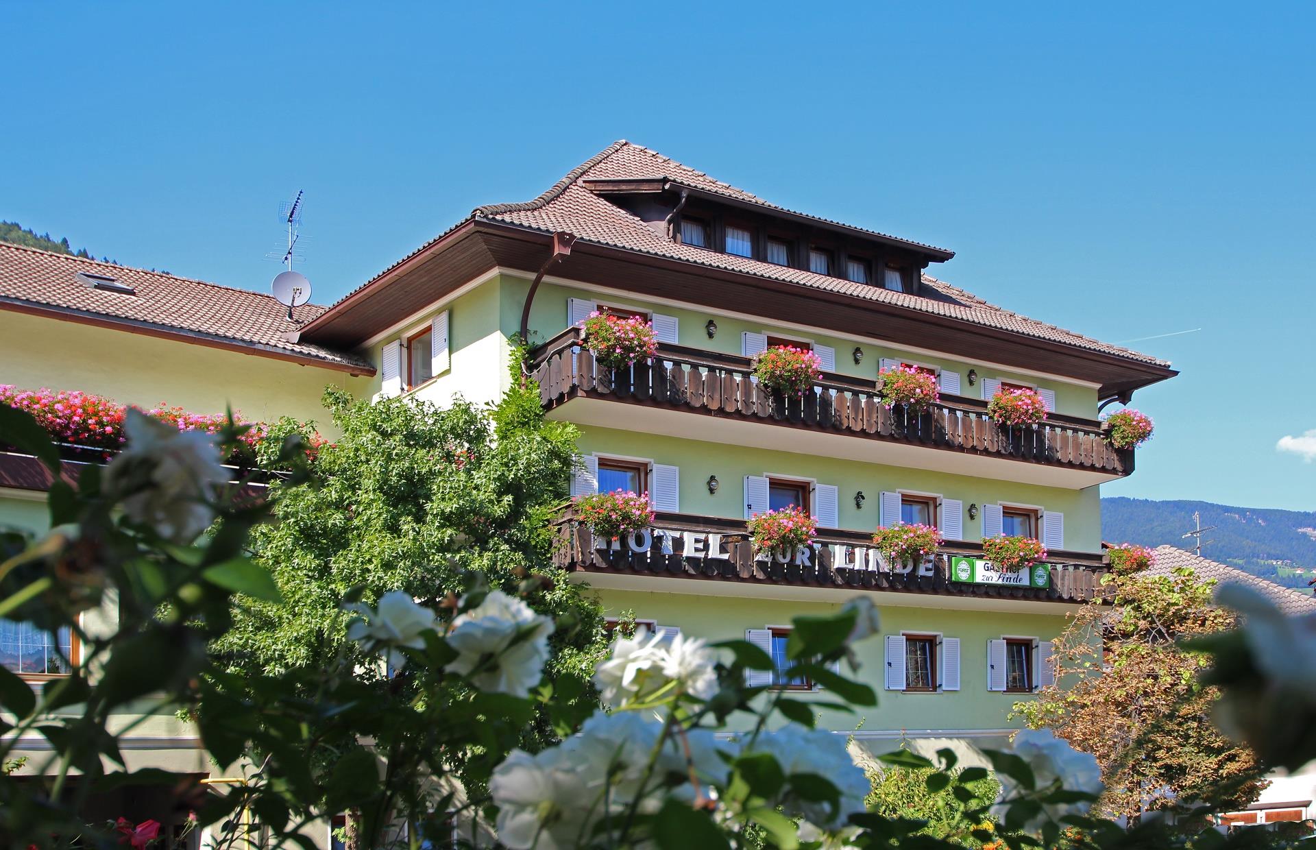 Albergo Zur Linde Rio di Pusteria 1 suedtirol.info