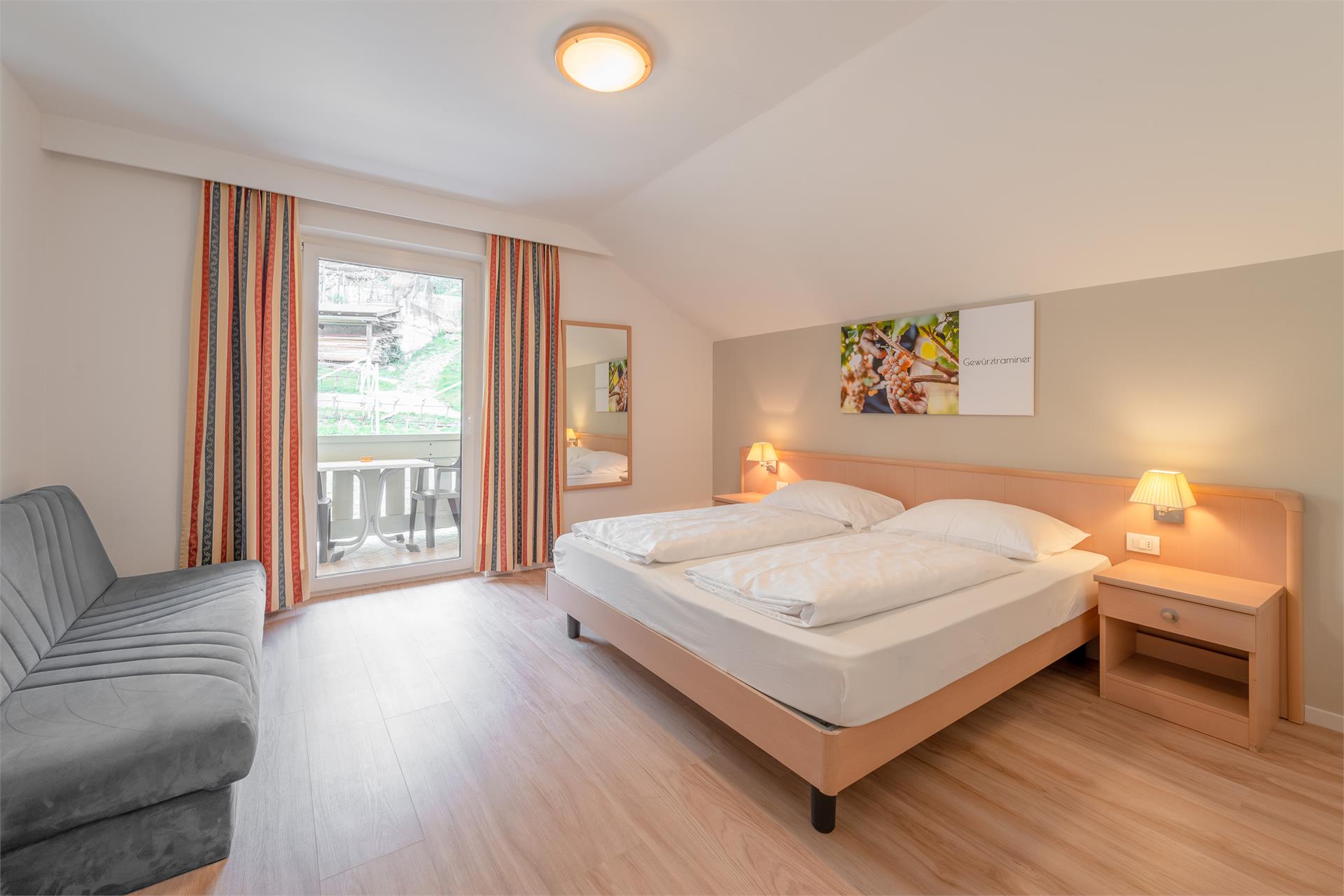 Garni Hotel Ritterhof Termeno sulla Strada del Vino 2 suedtirol.info
