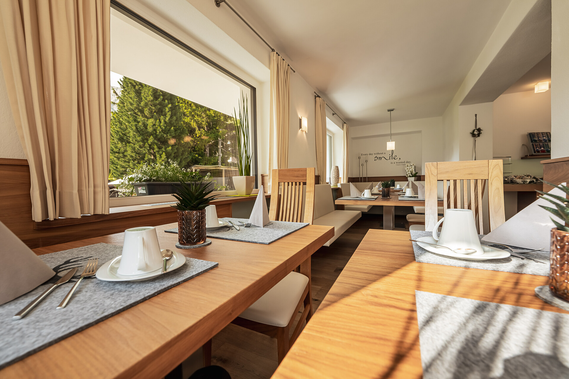 Breakfast room