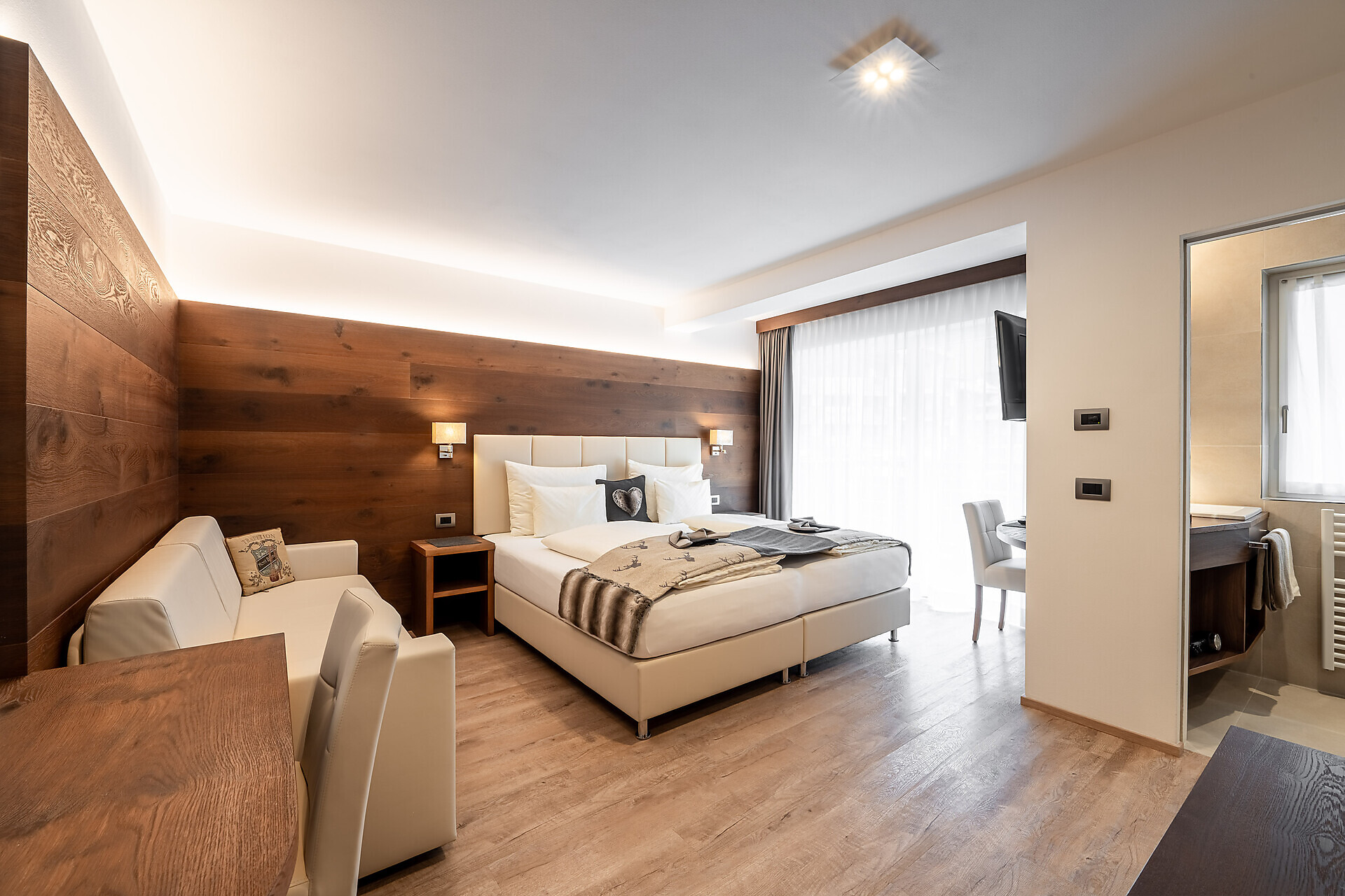 Deluxe double room