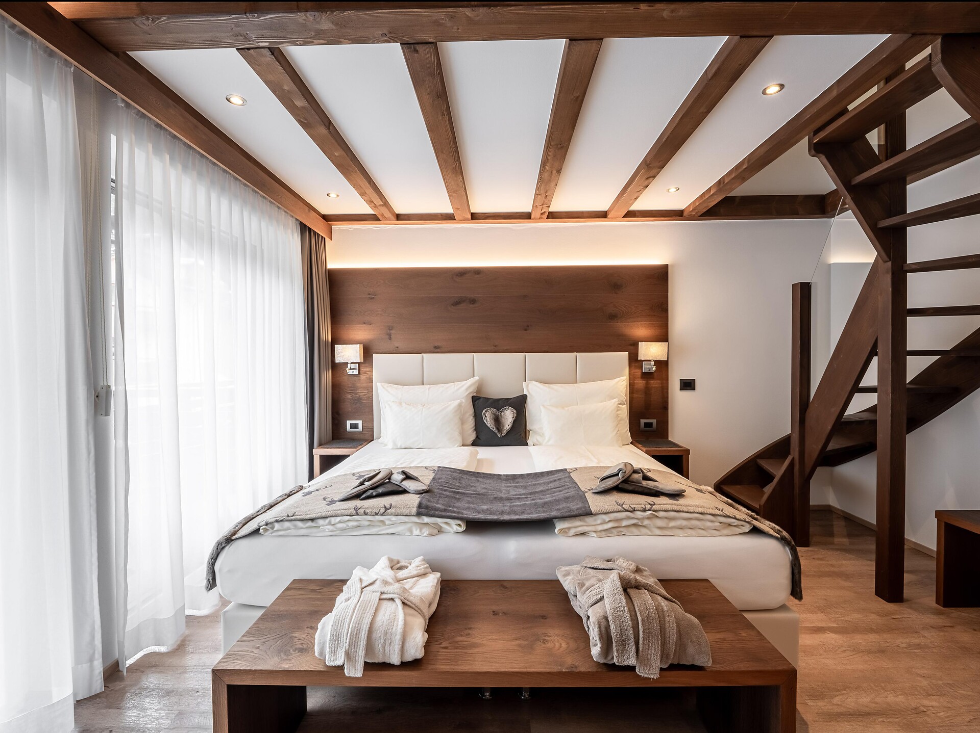 Garni-Hotel Arya Alpine Lodge - Dolomites Region Val Gardena - #1 - suedtirol.info