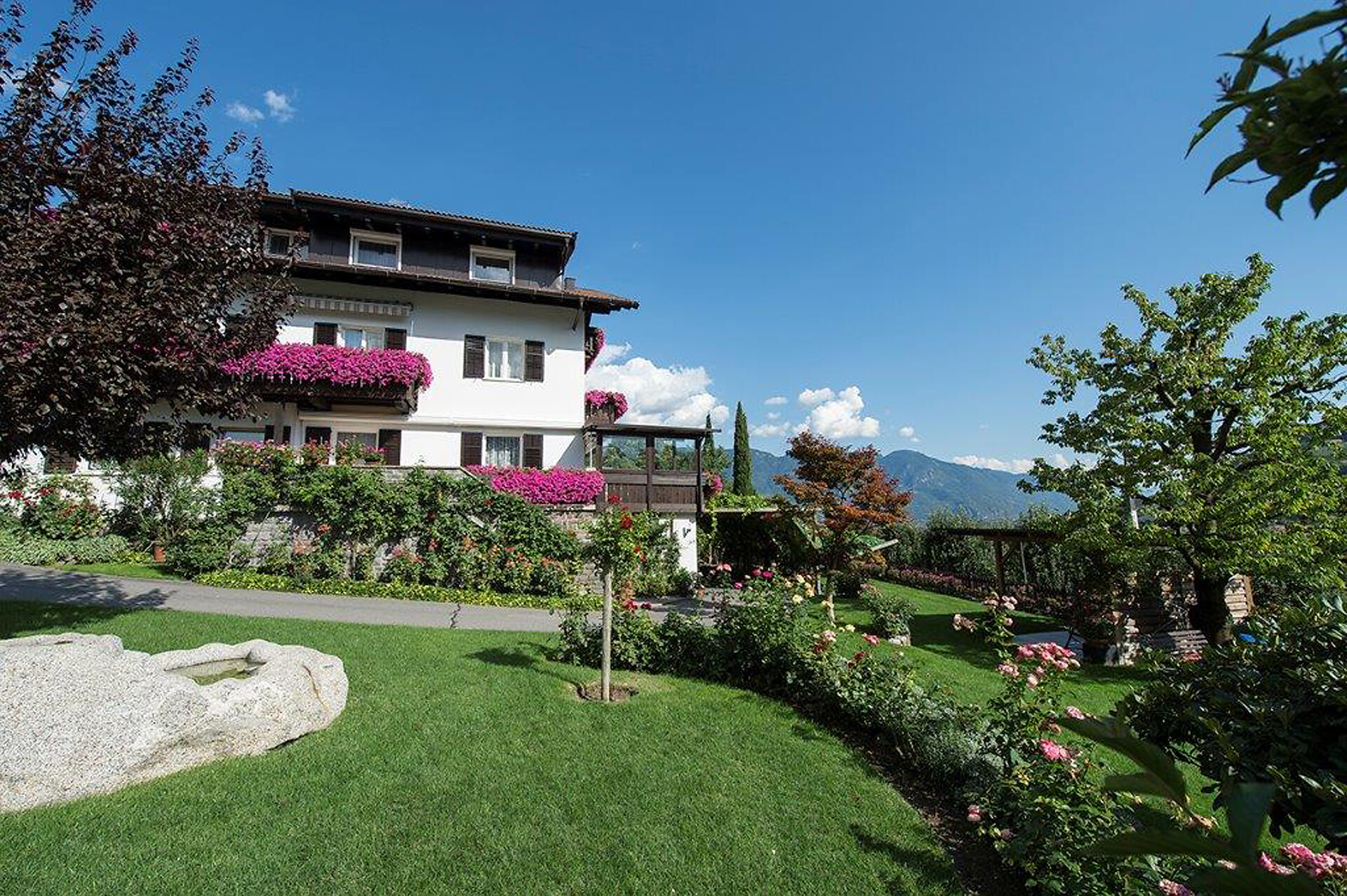 Garni Ganthaler Algund 21 suedtirol.info