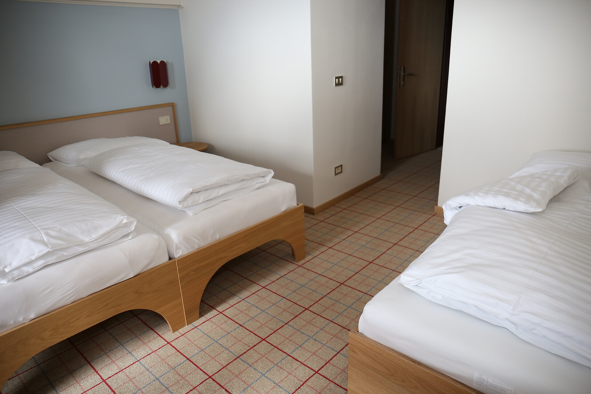 3 bed room
