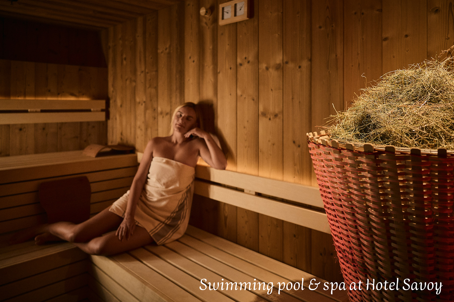 Swimming pool & spa at Hotel Savoy