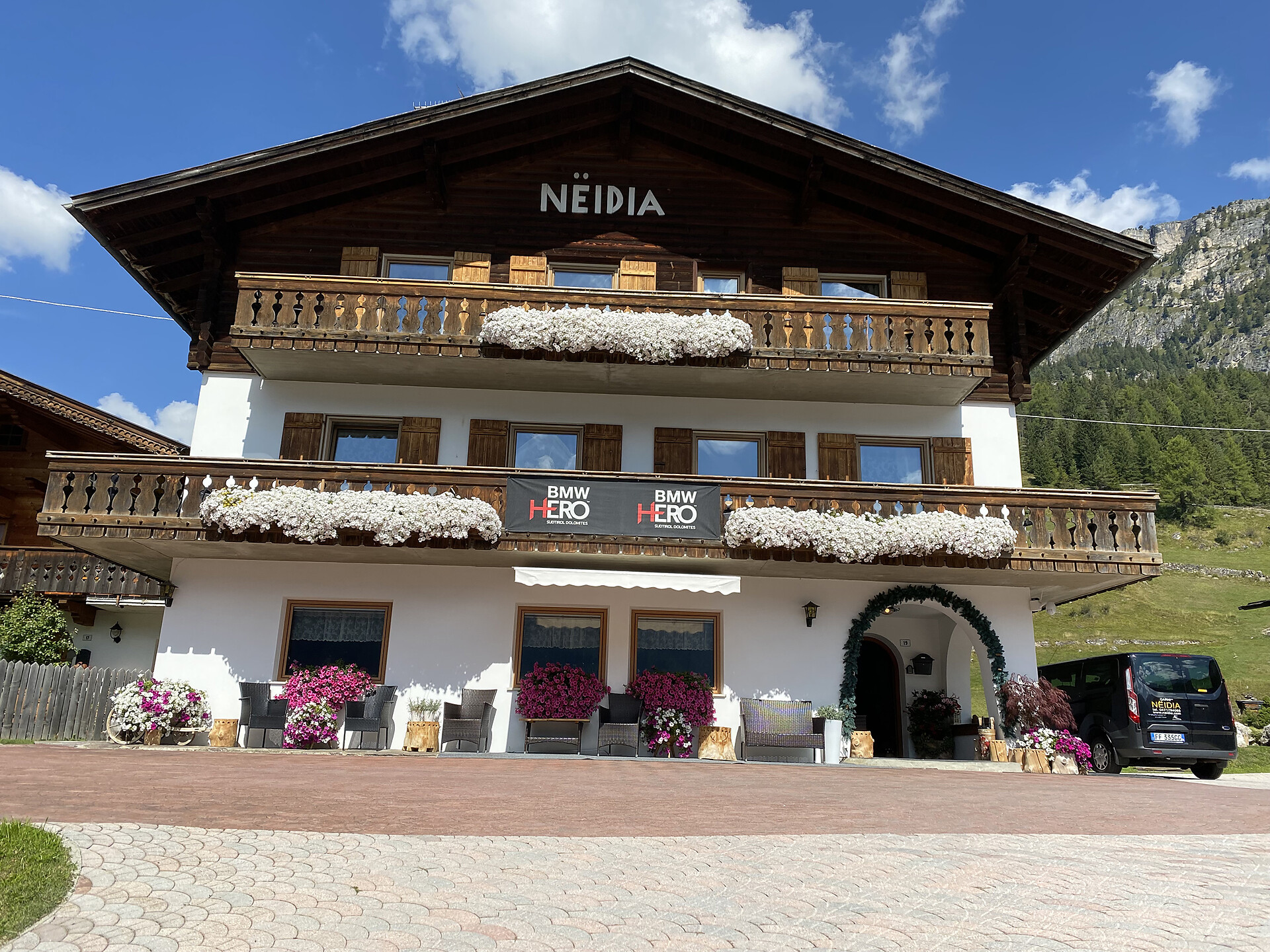 Garni Neidia