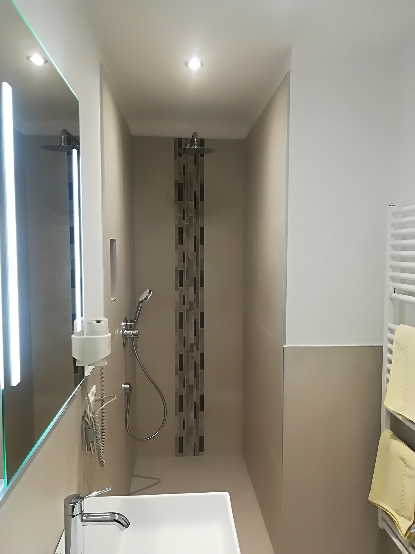 bathroom appartement north
