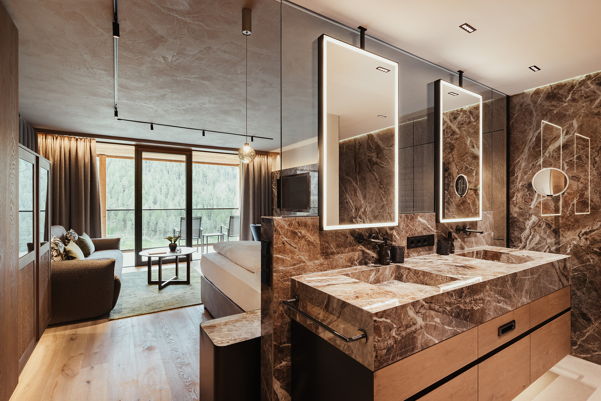 NEW GRANVARA® SUITES