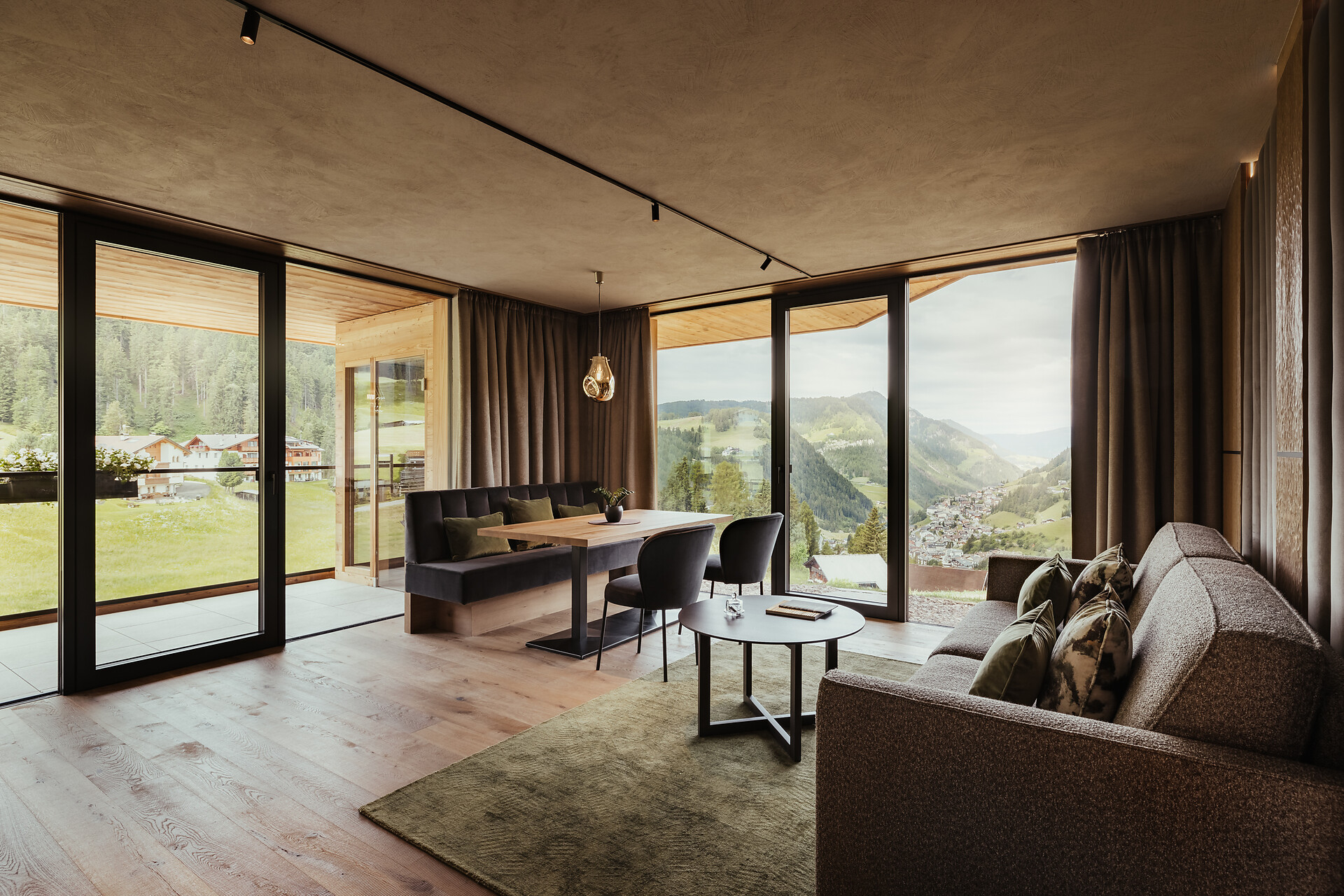 NEW GRANVARA® SUITES