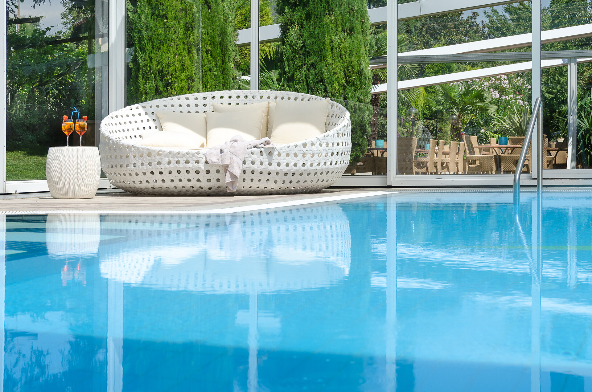 pool mit Muschel