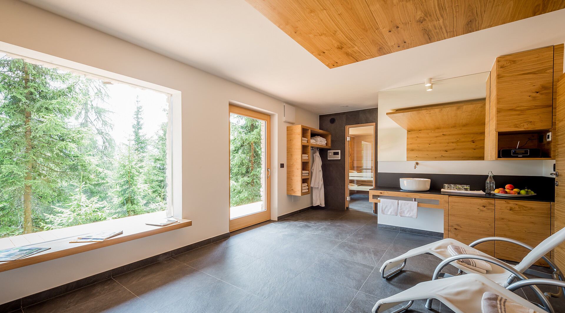 Kronplatz Ski Lodge