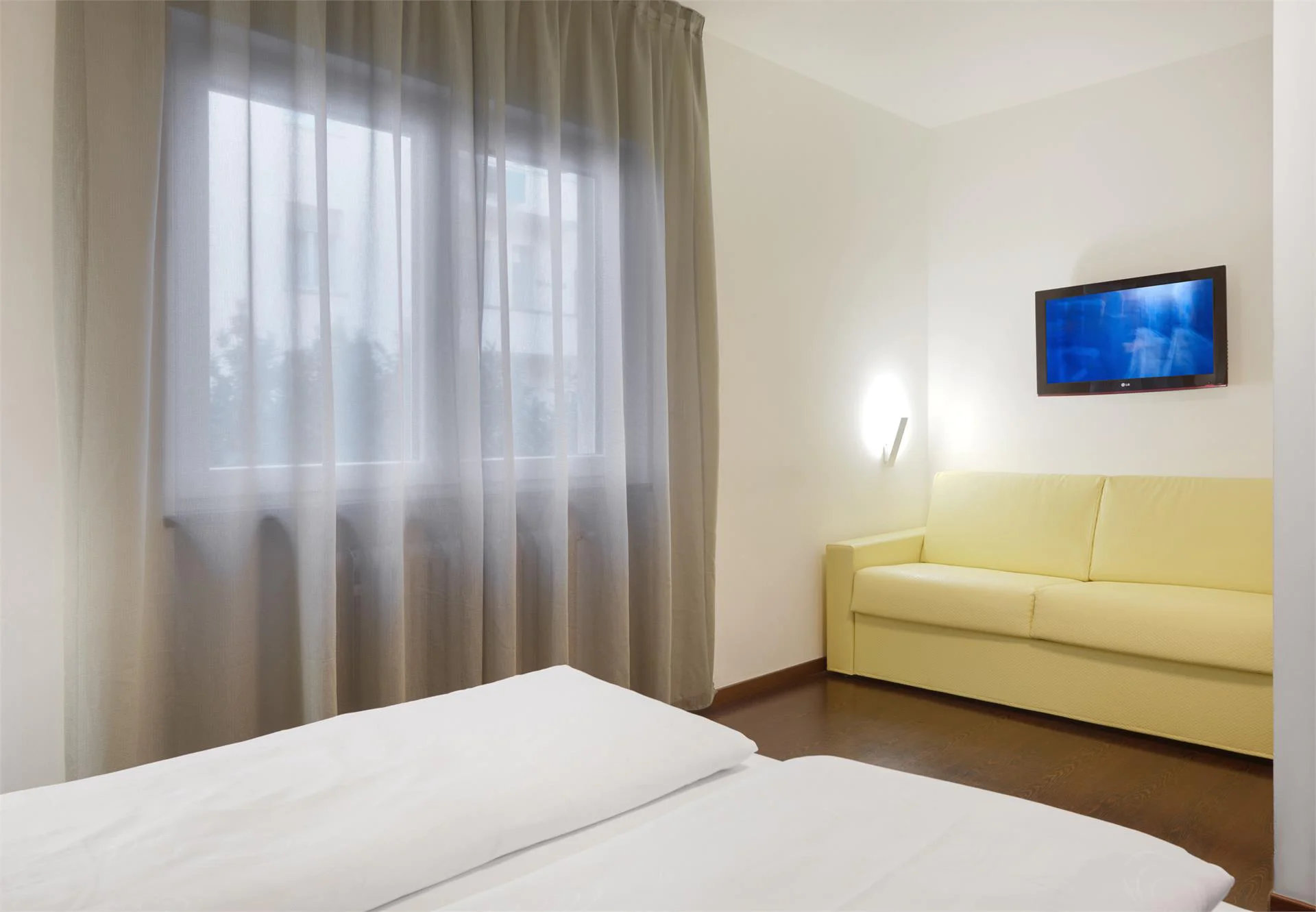 HOTEL ASTERIX Bolzano 9 suedtirol.info