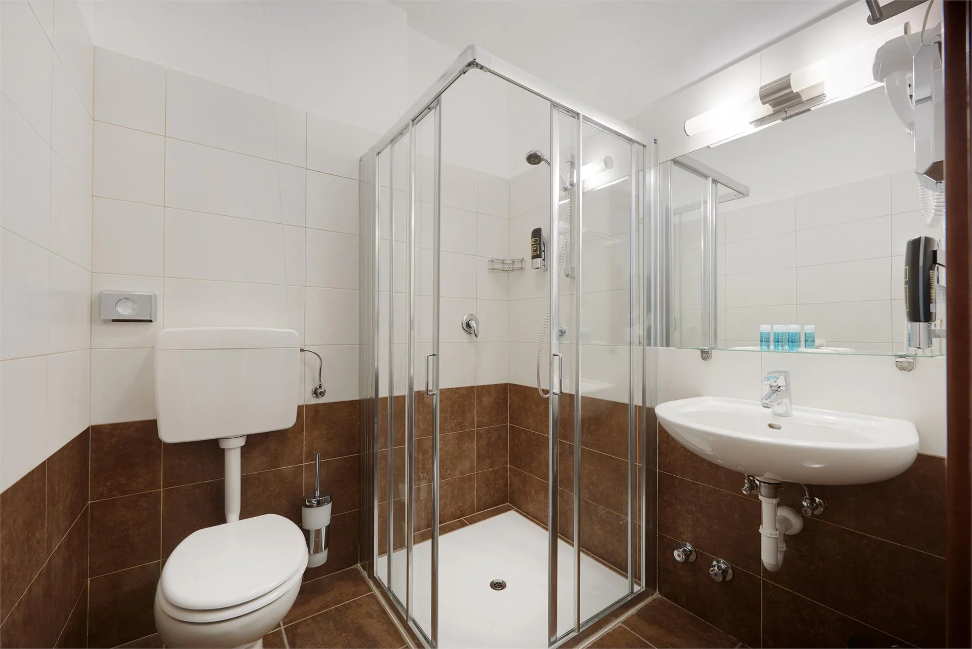 HOTEL ASTERIX Bolzano 12 suedtirol.info