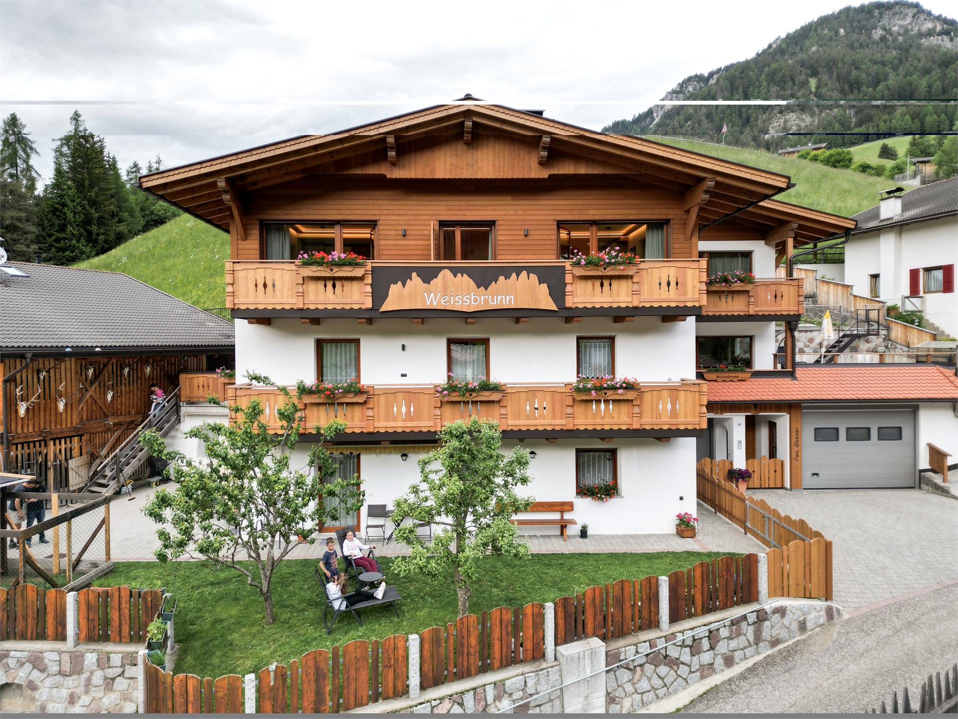 Apartments Weissbrunn Funes 1 suedtirol.info