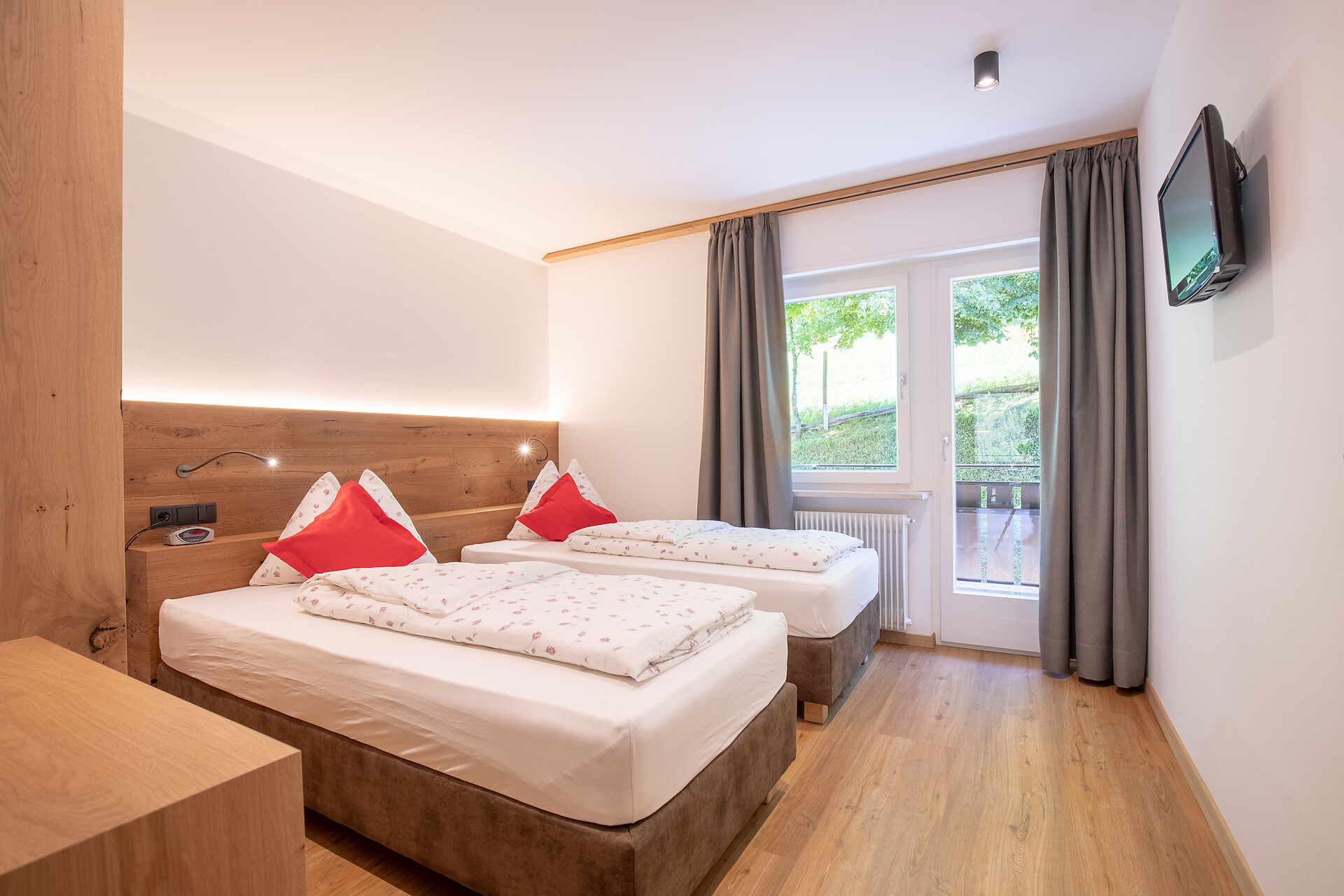 Zimmer 1 Diamantidi