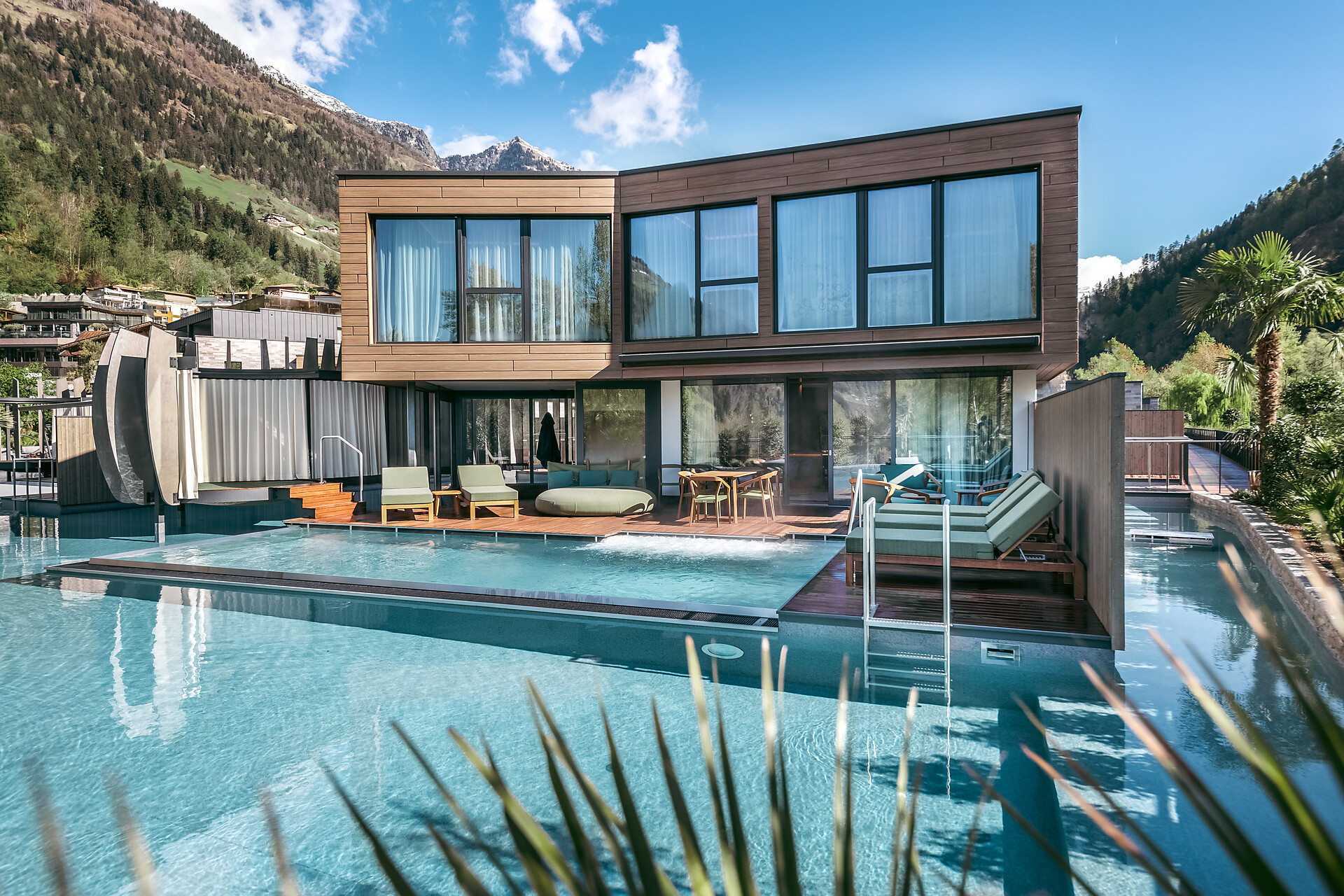 See Villa Deluxe