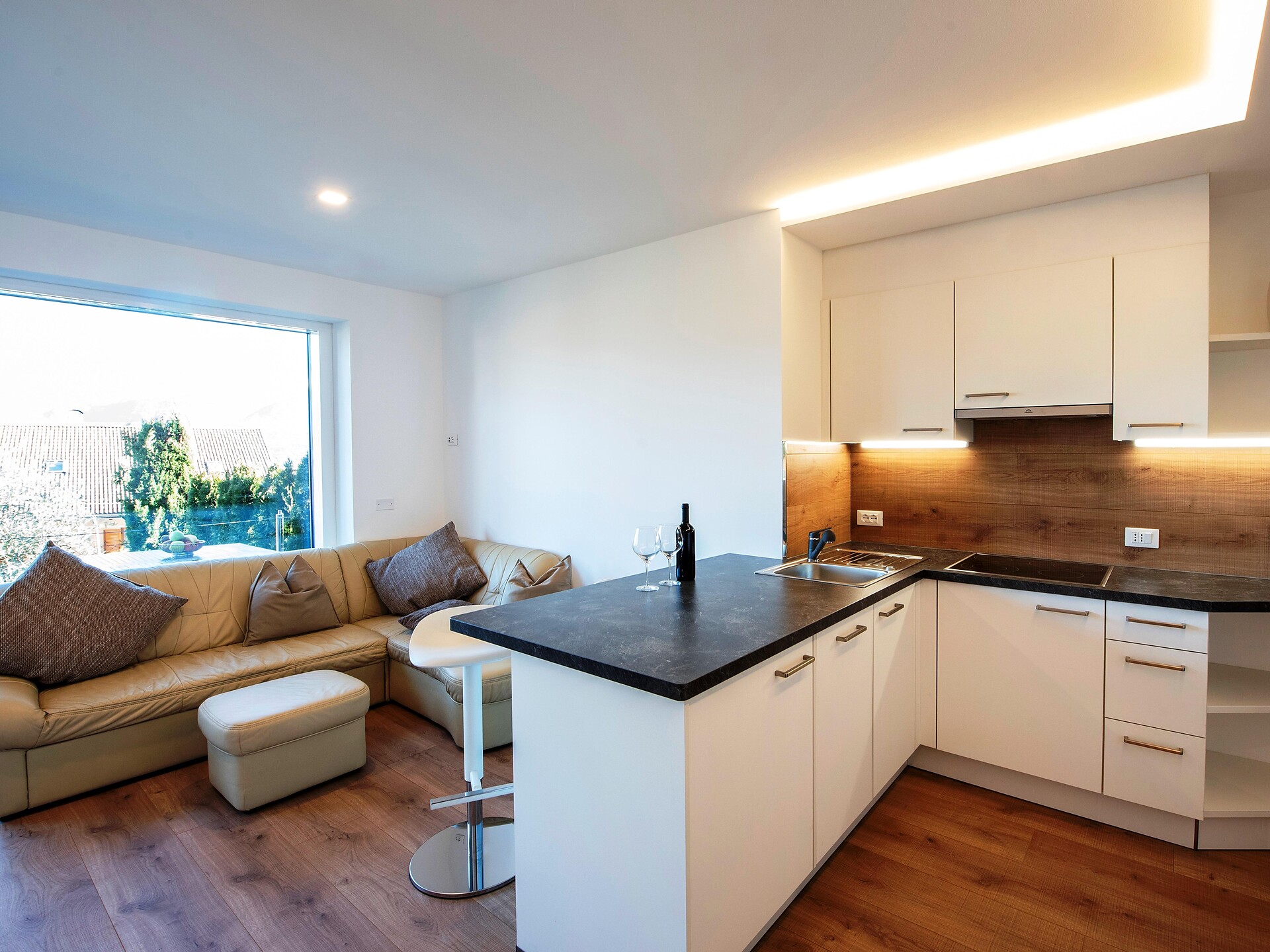 HM Apartments by Janet
