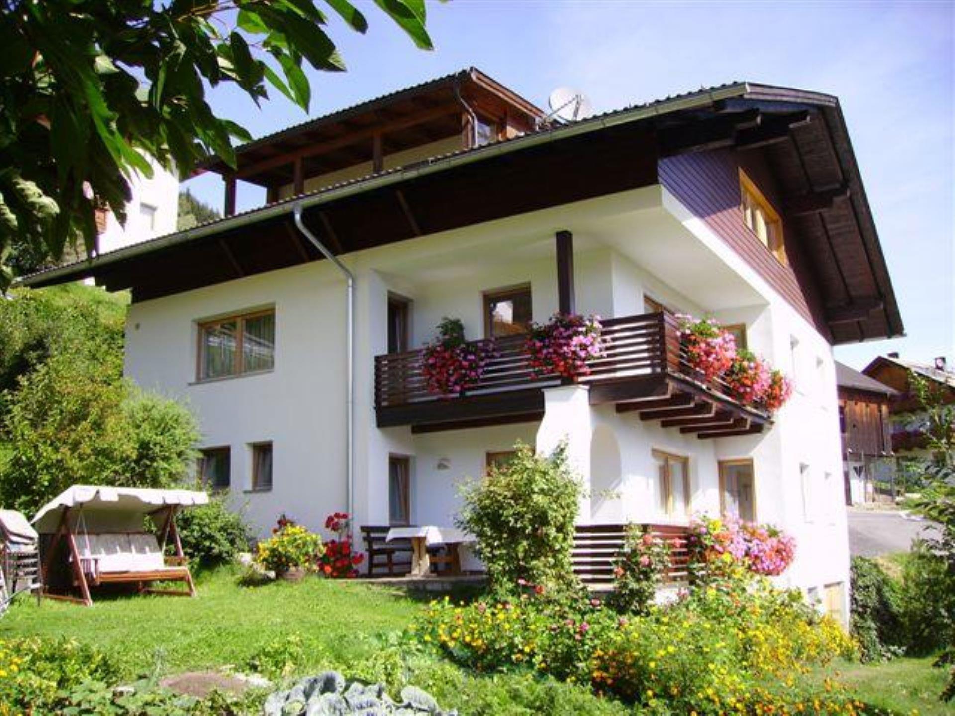 Haus Tasser San Lorenzo di Sebato 3 suedtirol.info