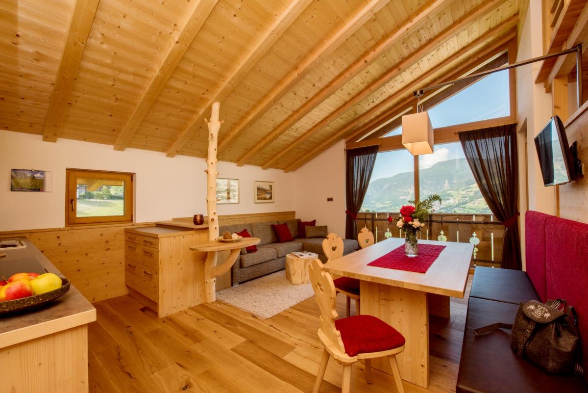 Haus Sonnegg Lajen/Laion 8 suedtirol.info