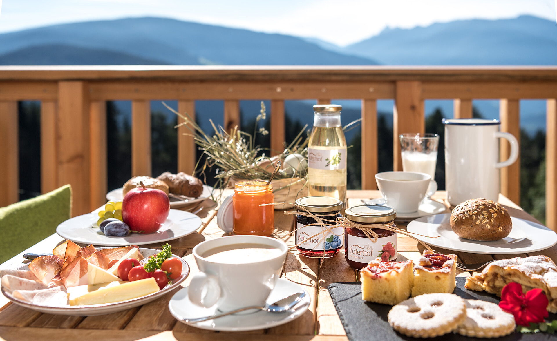 Hoferhof im Sommer