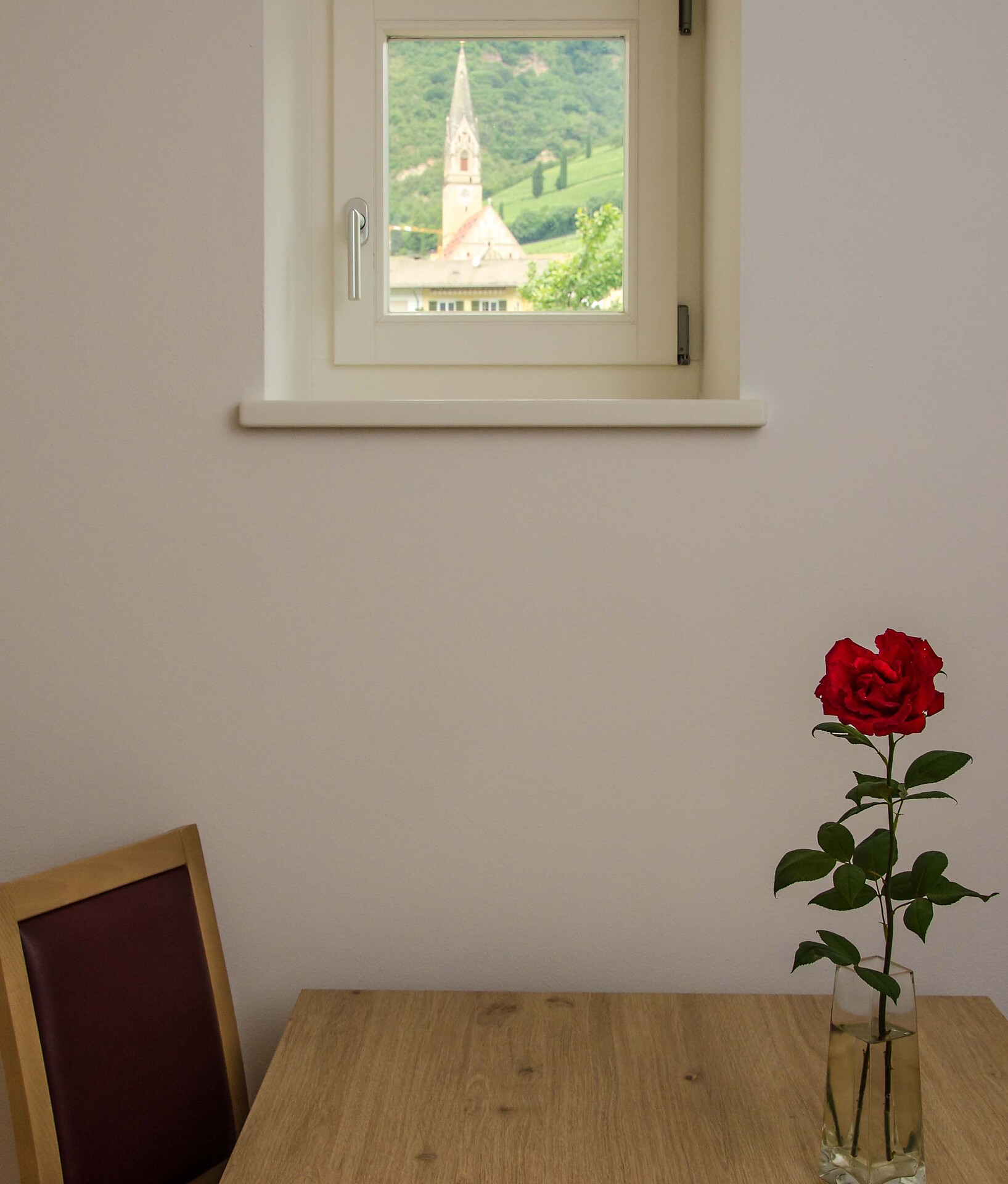 Kitchen table Apartment "Weißhorn"