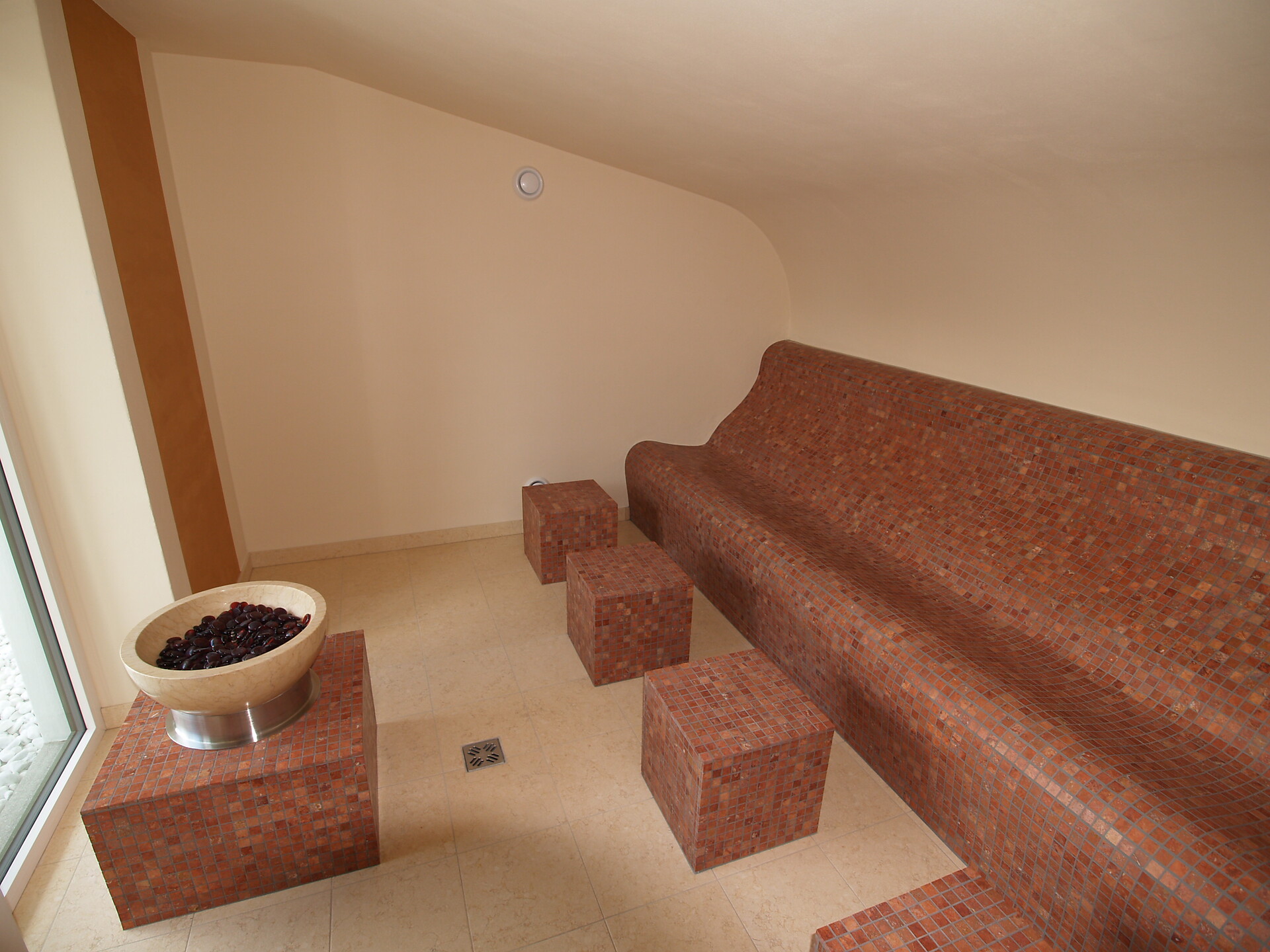 Hotel Lambrechtshof Eppan an der Weinstraße 28 suedtirol.info