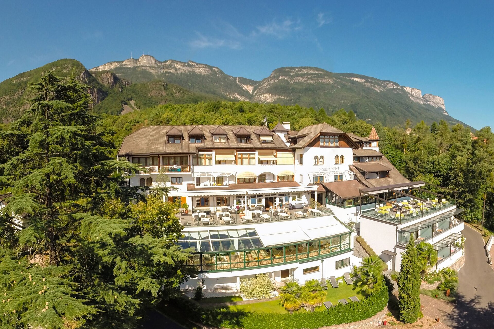 Hotel Lambrechtshof Eppan an der Weinstraße 5 suedtirol.info
