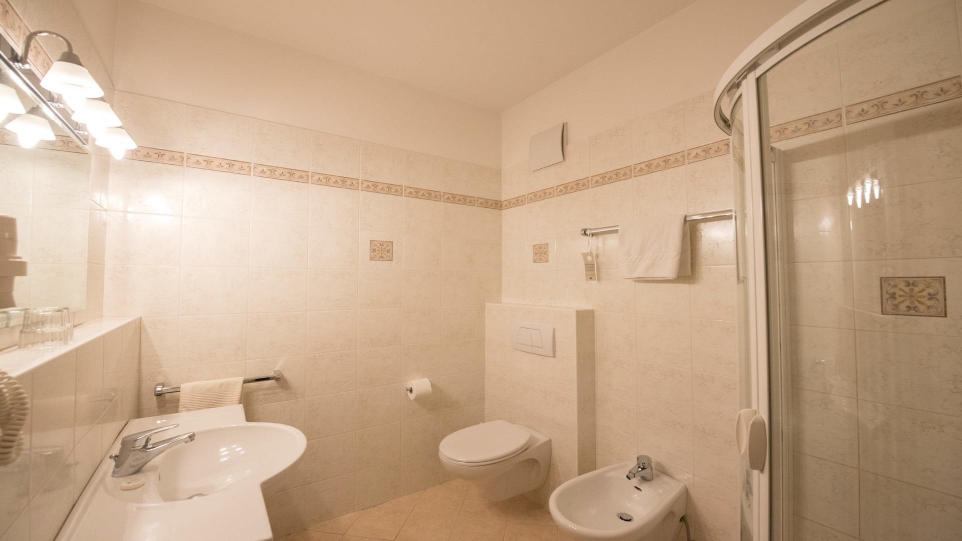 Hotel Greifenstein Terlan/Terlano 10 suedtirol.info