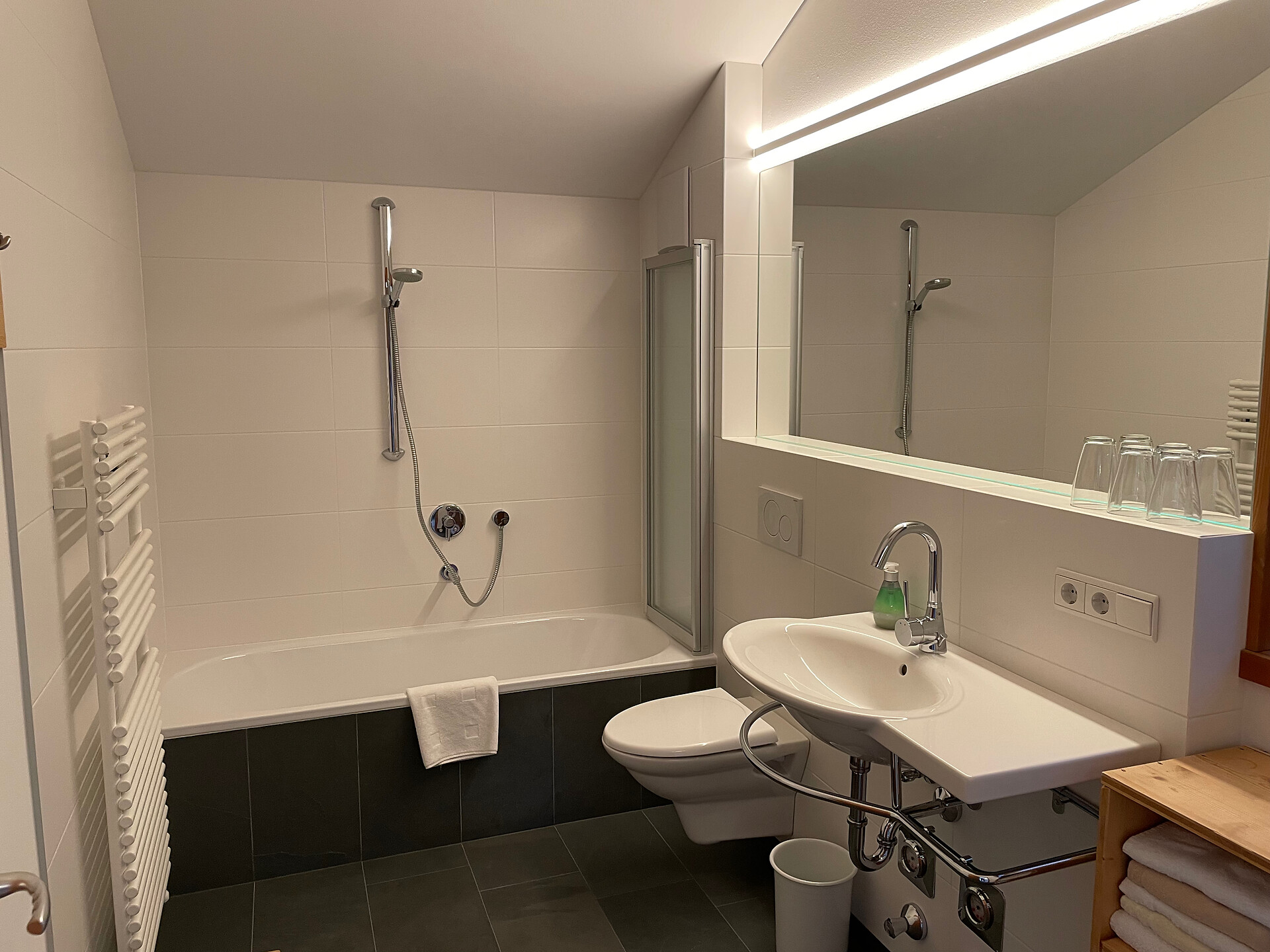 Bathroom Apartment Roswitha