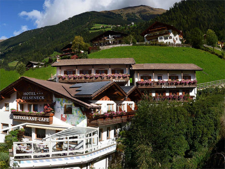 Hotel Felseneck St.Leonhard in Passeier/San Leonardo in Passiria 1 suedtirol.info