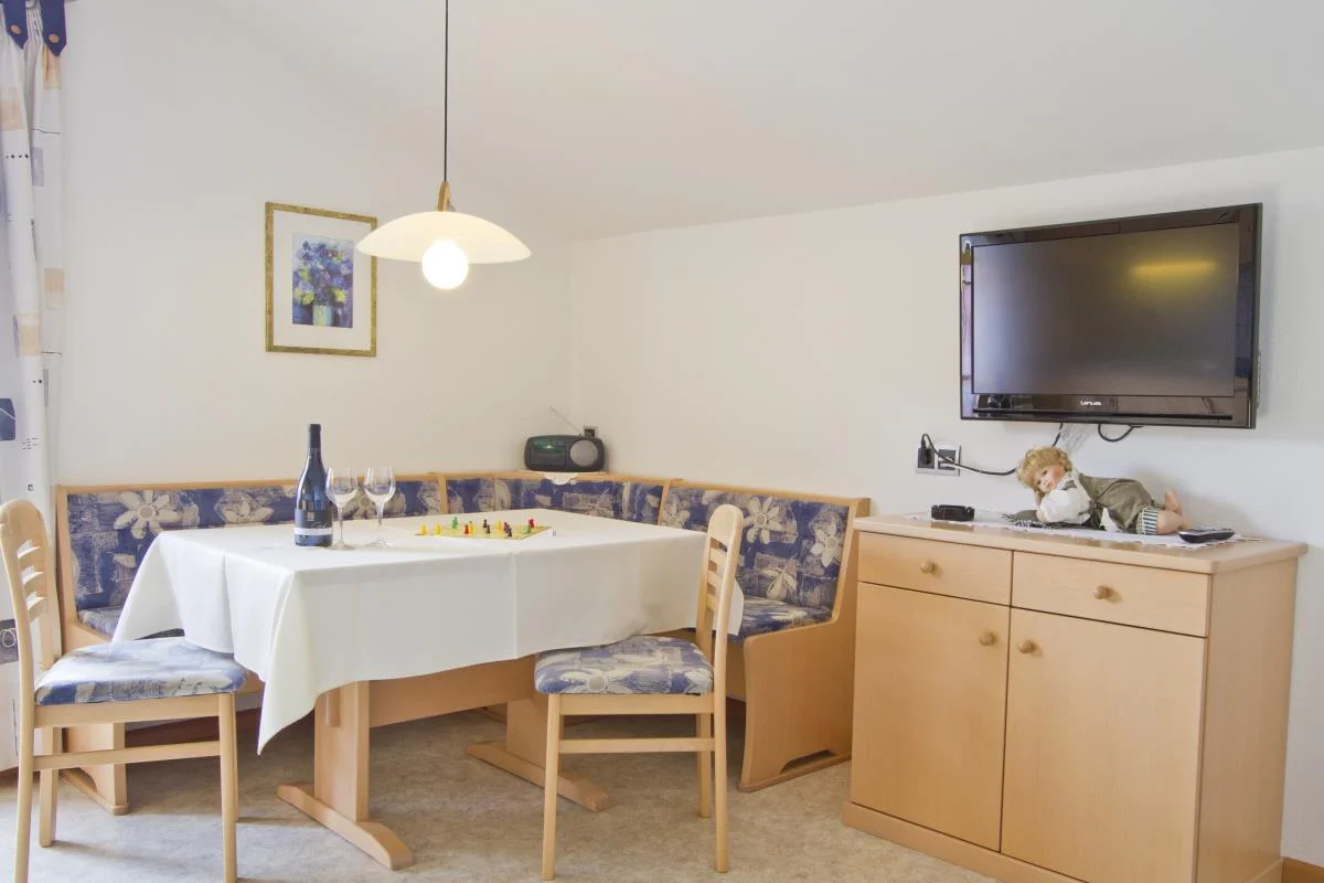 Haus Niederweg Tirolo 8 suedtirol.info