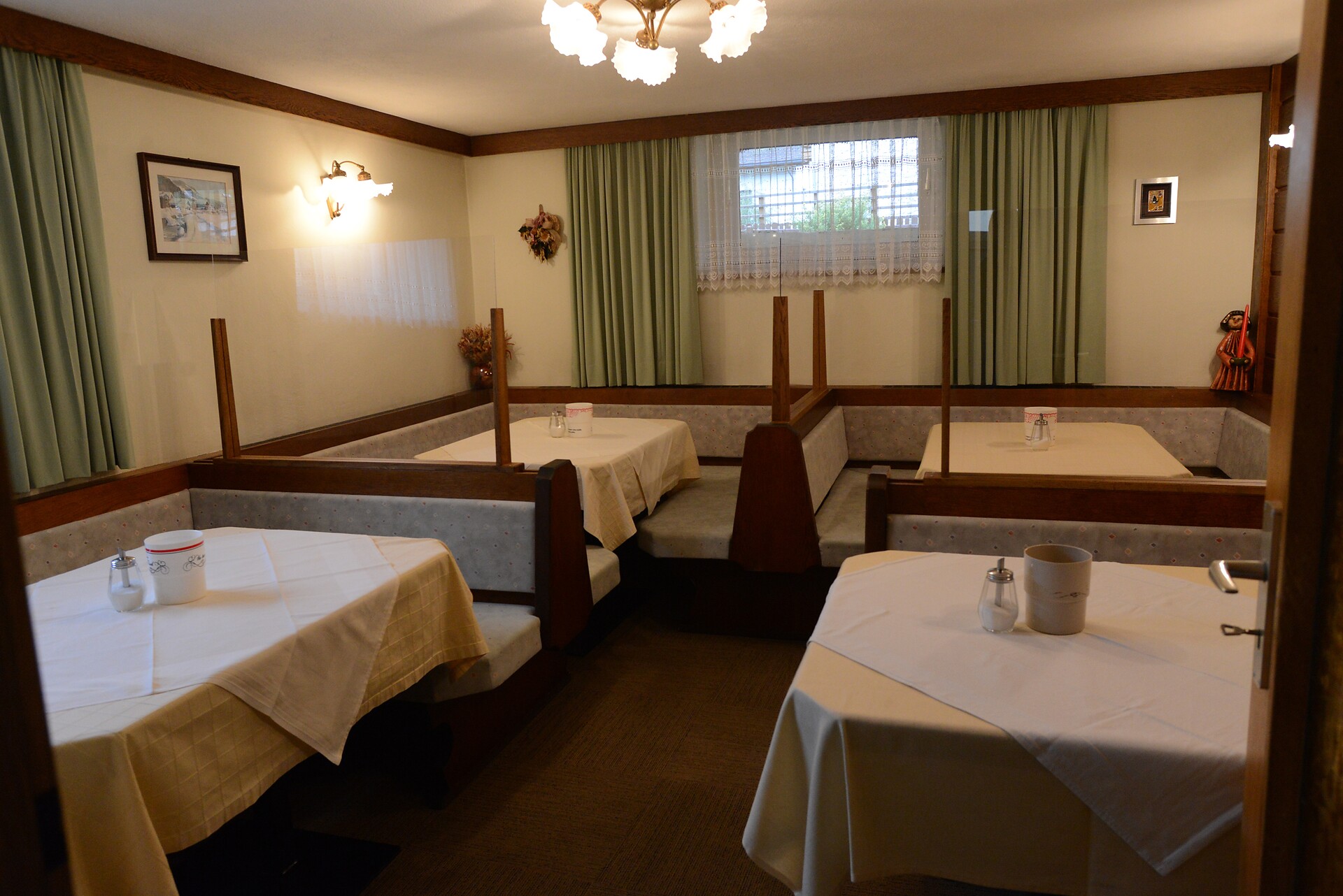 Breakfast room