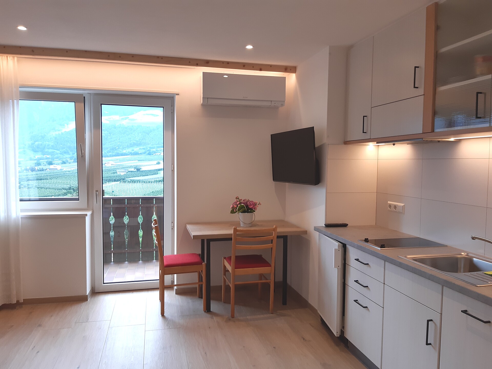 Spacious eat