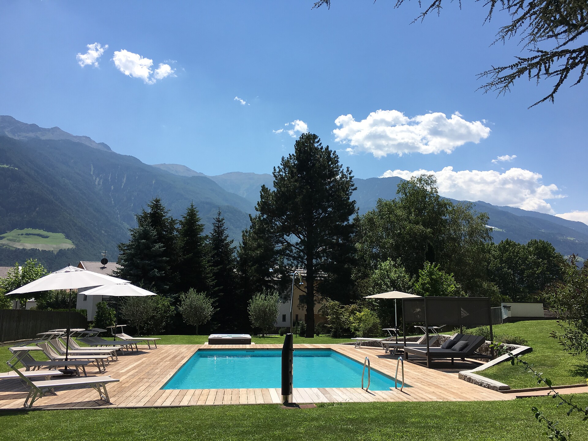 swimmingpool