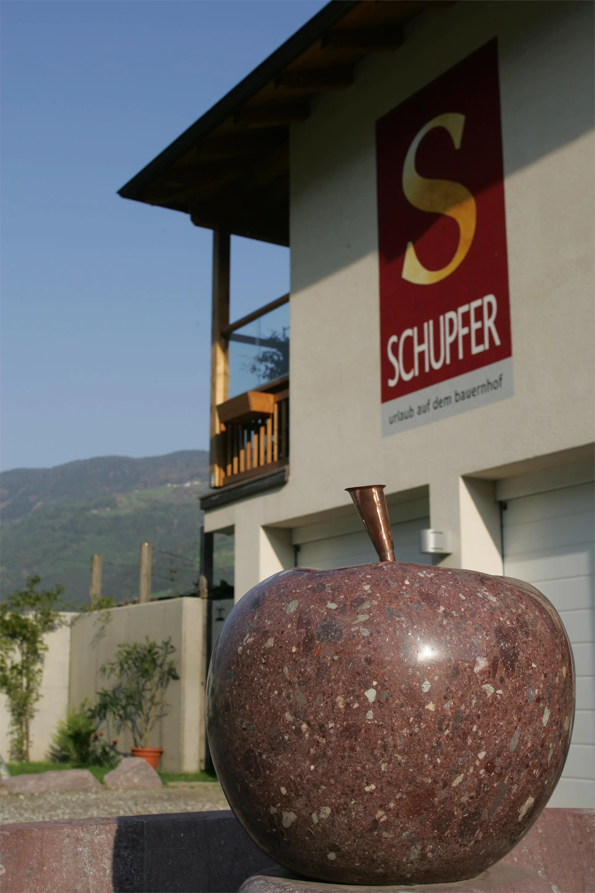 Hof Schupfer Naturns/Naturno 2 suedtirol.info